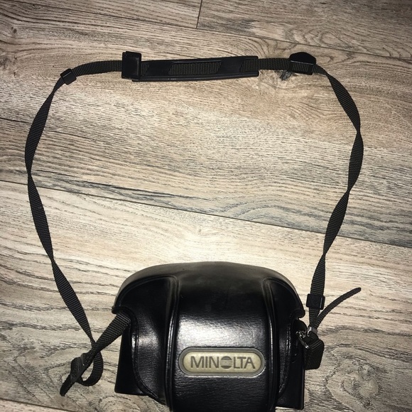 Minolta Vintage X 370 Camera with Leather Case - Picture 4 of 4